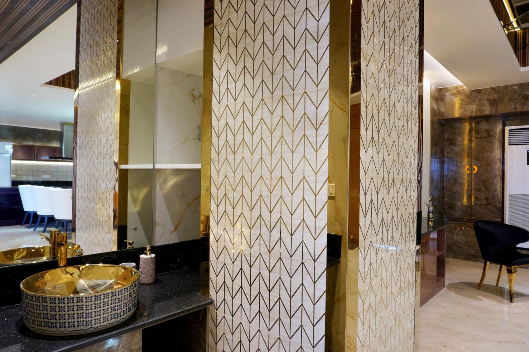 The Pentouz On 100 Feet Road Indiranagar - An Urban Luxury Retreat Appartement Bangalore Buitenkant foto