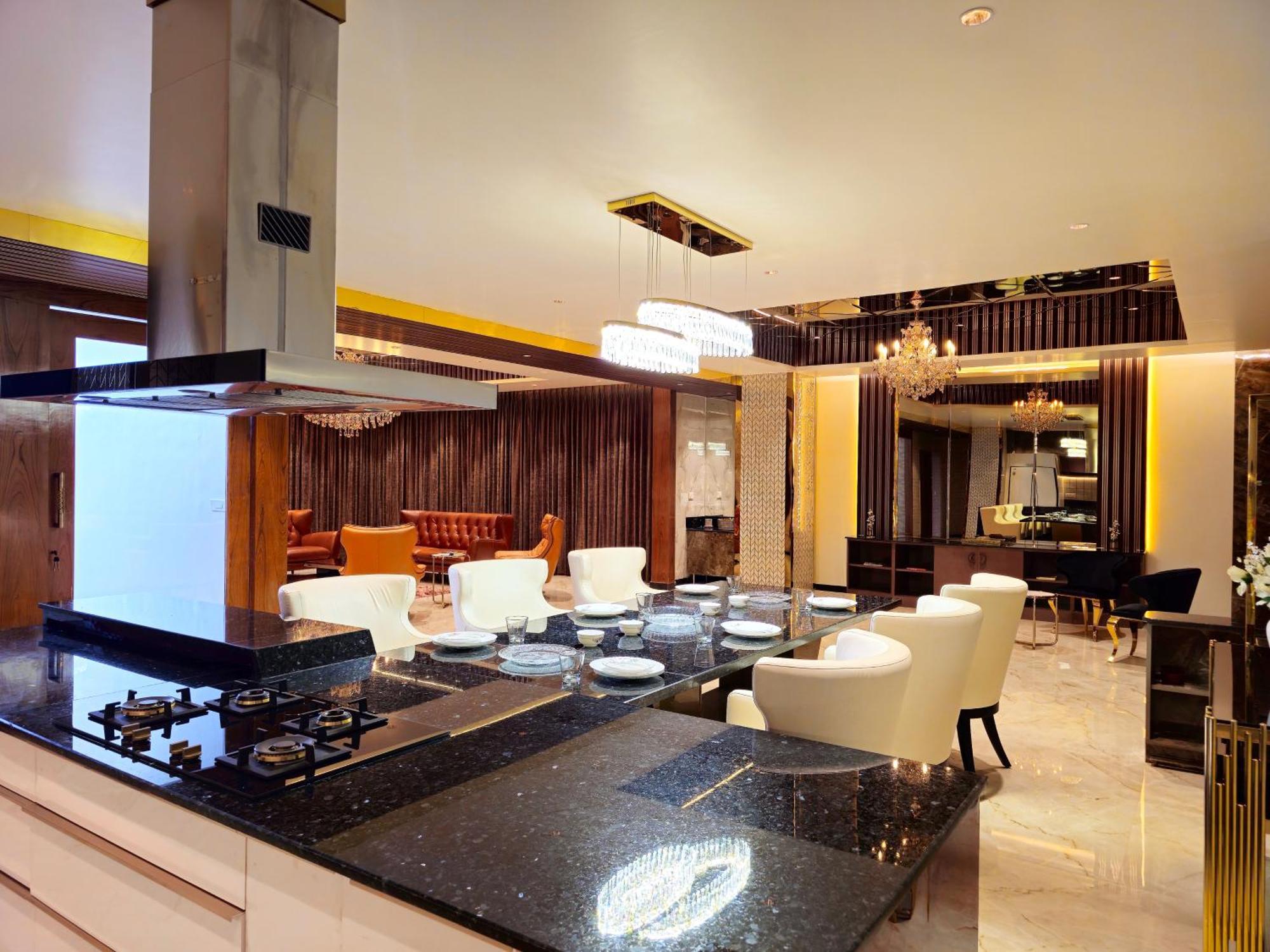 The Pentouz On 100 Feet Road Indiranagar - An Urban Luxury Retreat Appartement Bangalore Buitenkant foto
