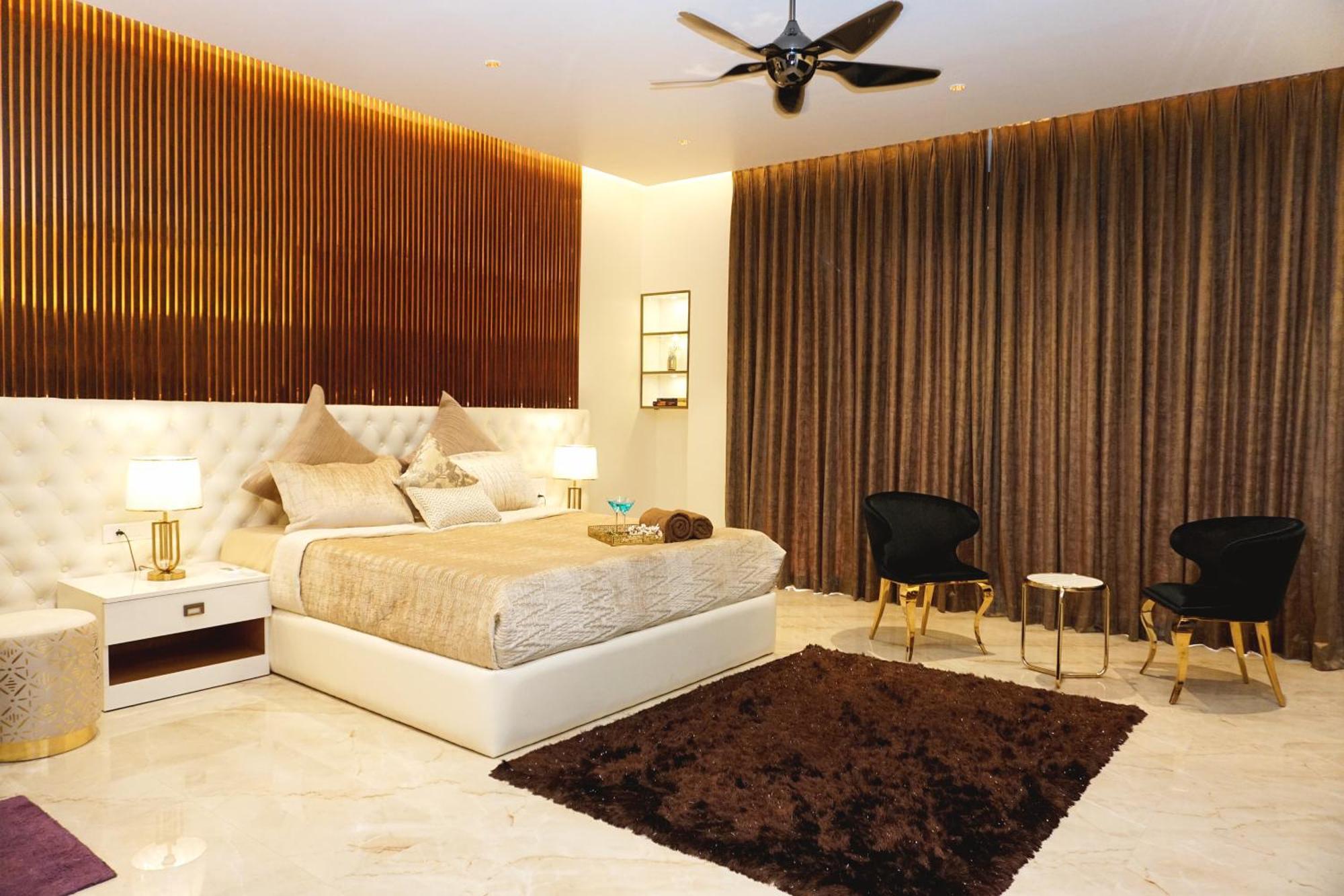 The Pentouz On 100 Feet Road Indiranagar - An Urban Luxury Retreat Appartement Bangalore Buitenkant foto